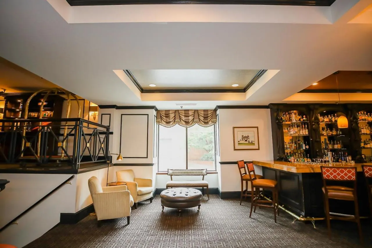 Dunhill Hotel Charlotte 4*,